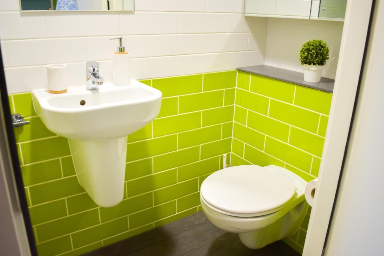 Stunning Aldgate Studio - Free Wifi And Gym! - Iq Aldgate London Bagian luar foto